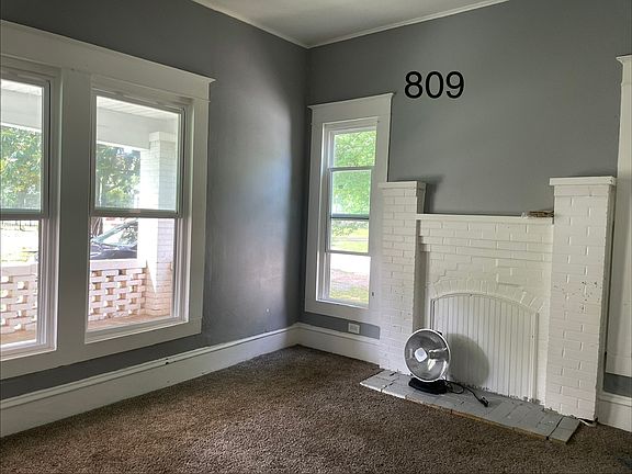 3rd image of 809 Rock St #1