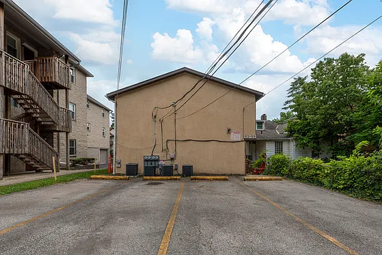 2 bed, 811 sqft, $1,425 — Photo 4