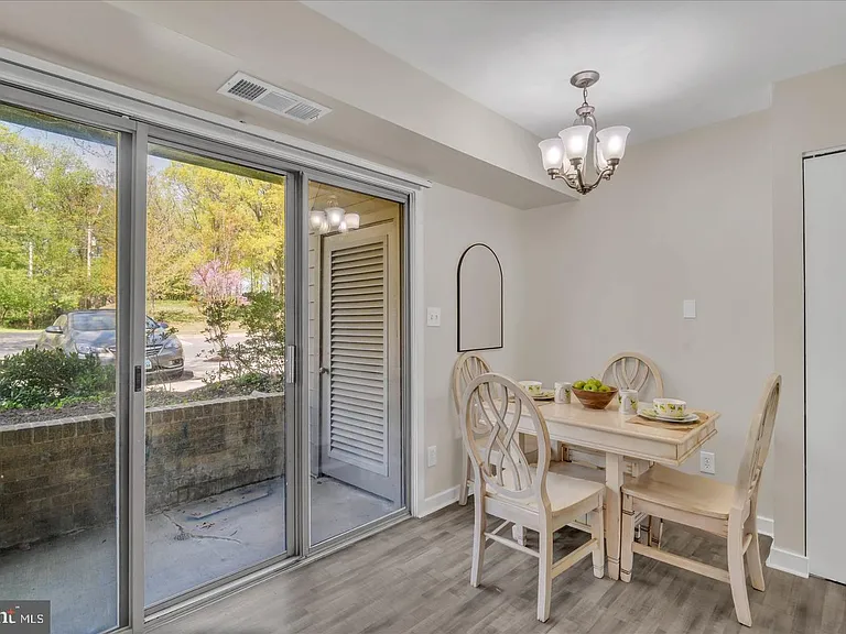 7036 Harbour Village Ct #T1 — Photo 17