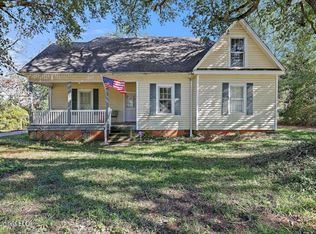906 N Bennett St, Crystal Springs, MS 39059