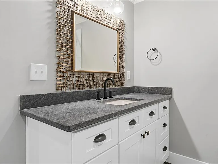 1375 Miller Reed Ave SE — Photo 18