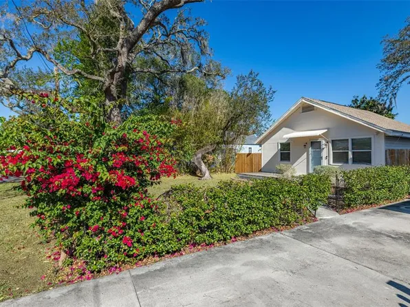 8507 Claonia St, Tampa, FL 33614