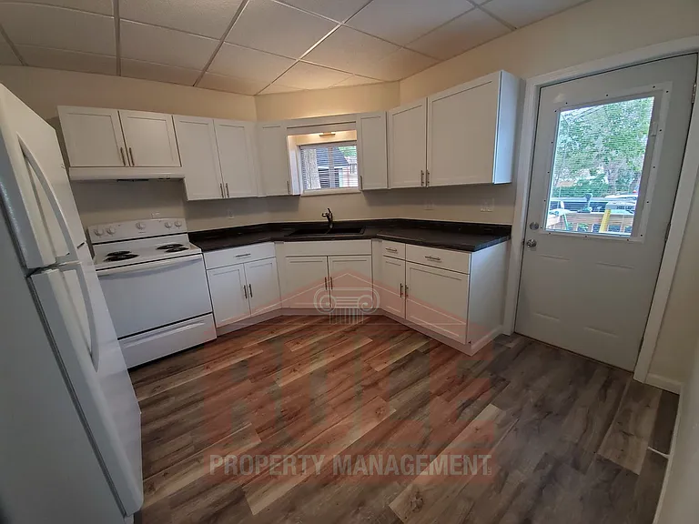 715 Chicago St — Photo 4