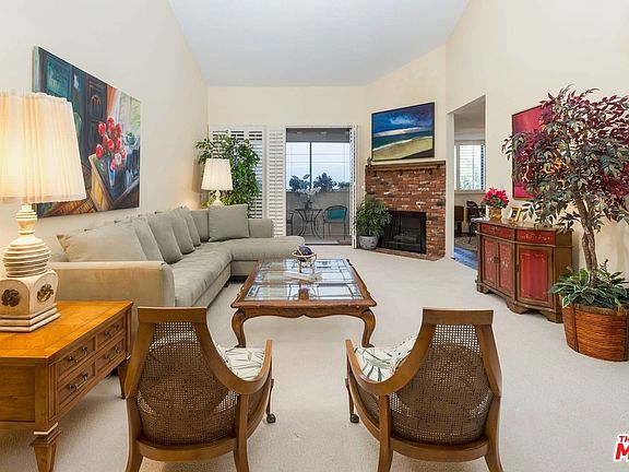 4th image of 5325 Lindley Ave Unit 303