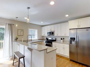15 Burncoat Hts, Worcester, MA 01606