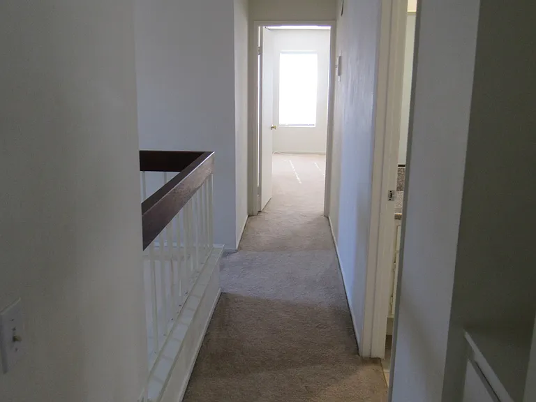 4820 Penrose Ave — Photo 17