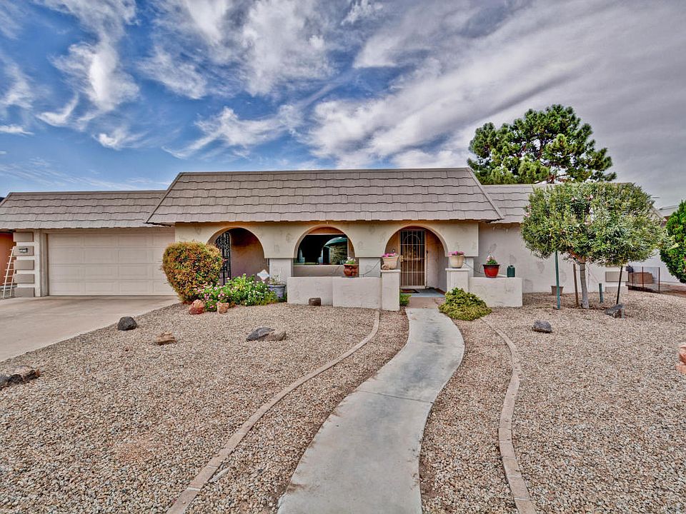 1st image of 10714 W Welk Dr