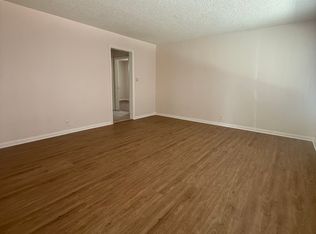 9945 State St APT B, Lynwood, CA 90262