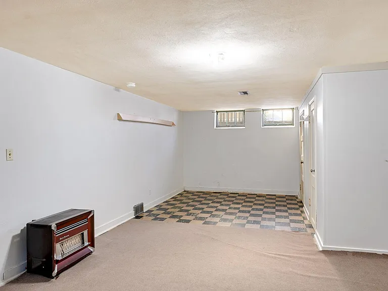 5048 Newton Ave S — Photo 11