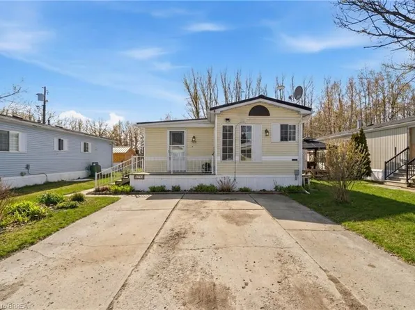 428 Pine Pass, Centre Wellington, ON N1M 2W5