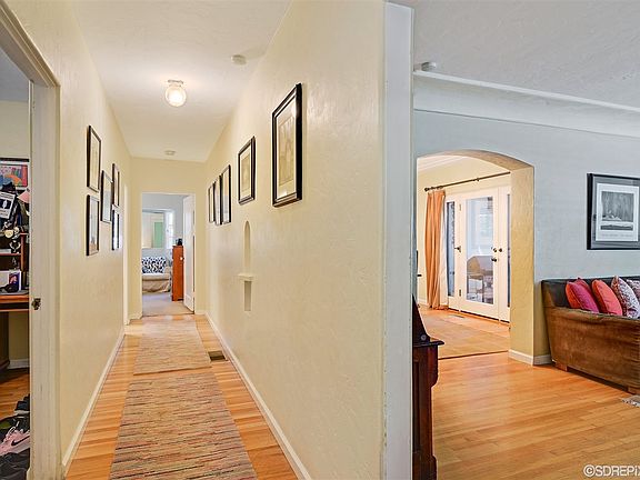 5th image of 3436 Curtis St