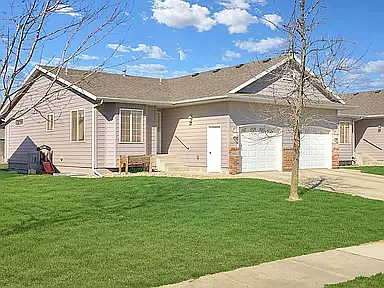 Dagny Townhomes — Photo 3