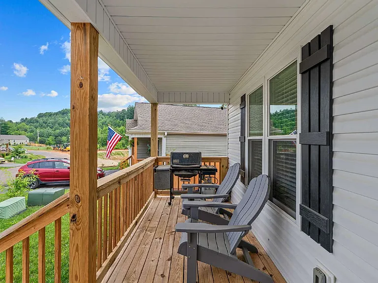 101 Quinn Hill Ln — Photo 9
