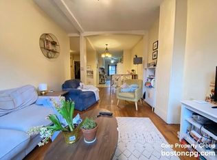 416 Hanover St APT 3A, Boston, MA 02113