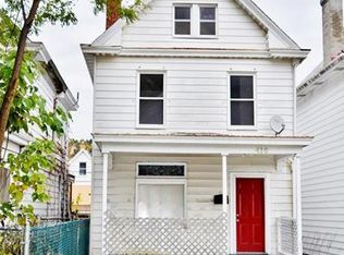 416 Grove St, Mc Kees Rocks, PA 15136