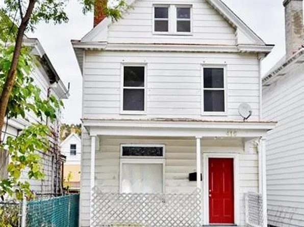 416 Grove St, Mc Kees Rocks, PA 15136