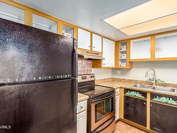 4th image of 3810 N Maryvale Pkwy APT 2078