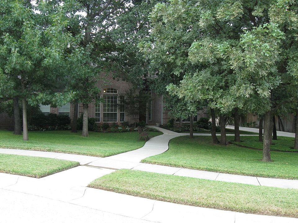 1st image of 2902 Yorkshire Ct