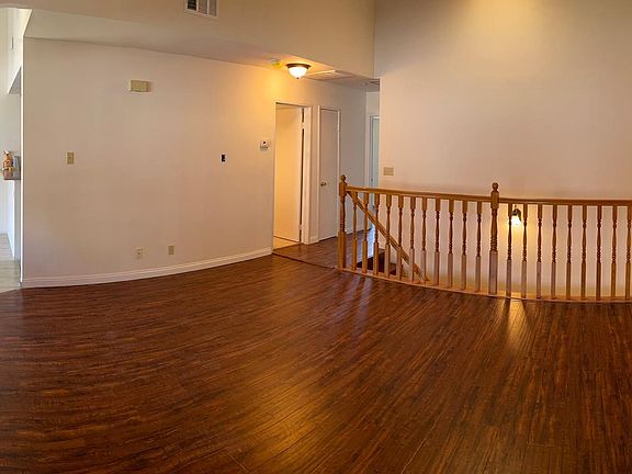 2nd image of 1255 N Los Robles Ave APT 22
