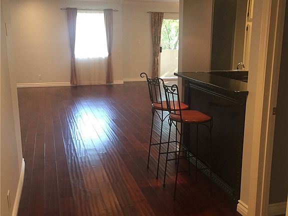 5th image of 4521 Colbath Ave APT 101
