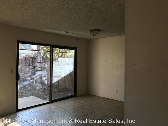 3rd image of 611 E Prospect Ave