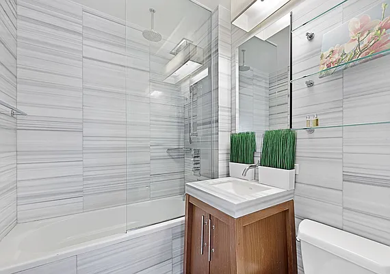 Rented by Compass | media 22