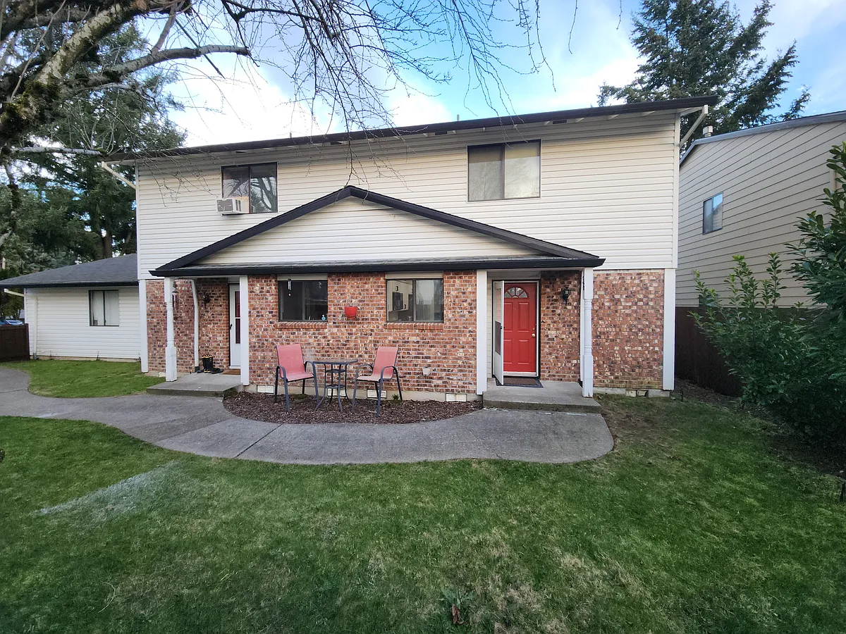 Building Photo - 38 NE 143rd Ave