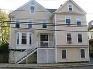 14 Sparhawk St, Amesbury, MA 01913