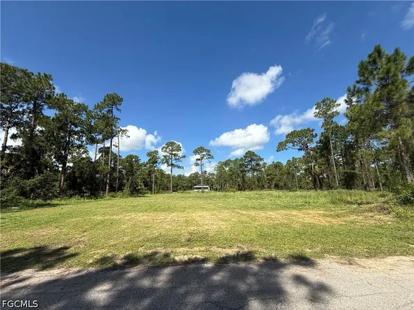 9 Hines Ave, Lehigh Acres, FL 33936