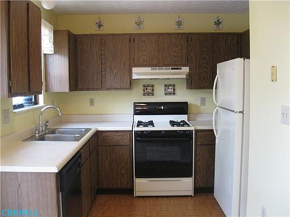5th image of 870 Upholland Ln