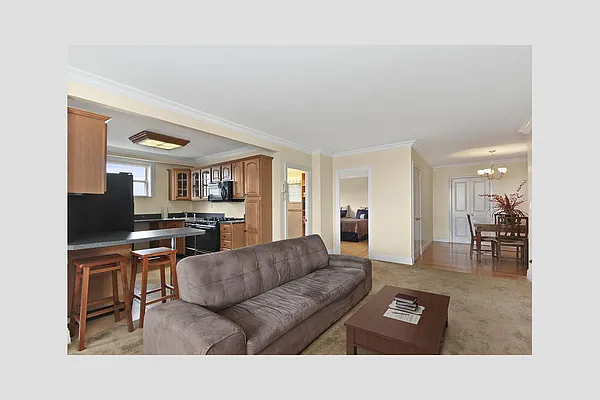 Sold by Stribling | media 3