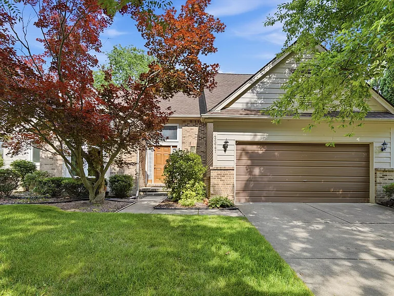 42647 Wimbleton Way — Photo 1