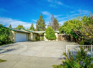 522 Kelly Ave, Camarillo, CA 93010