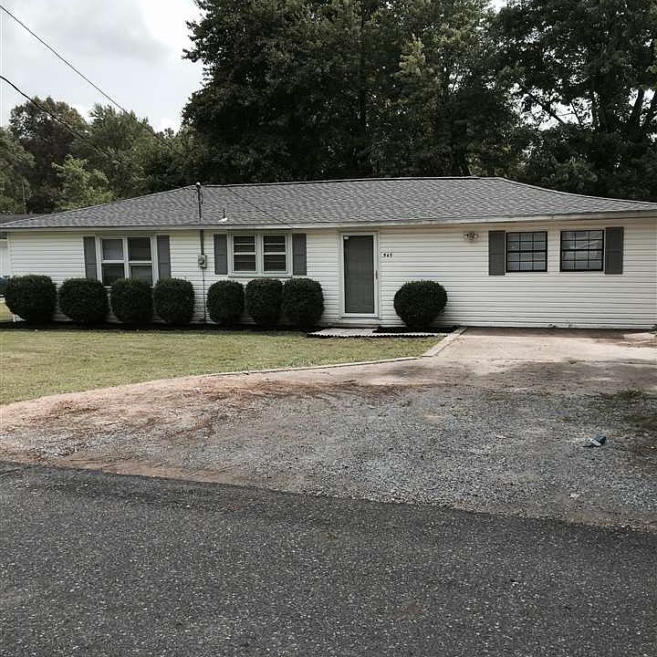 1st image of 545 Charleston Ave