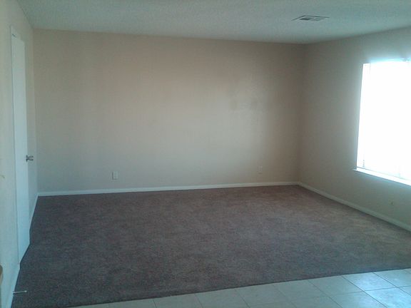 Carson 1316 - Living Room