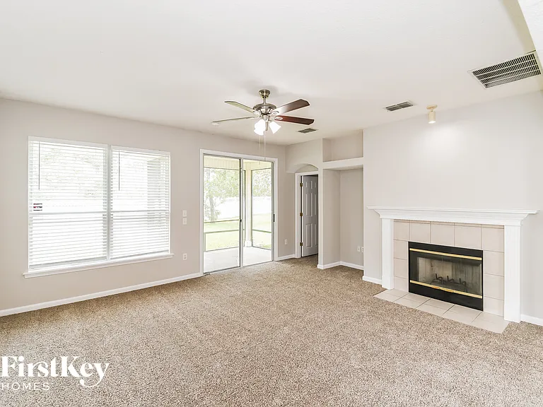 4007 Leatherwood Dr — Photo 2