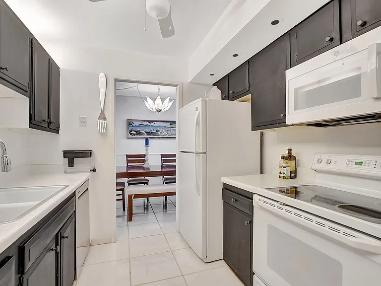 2121 N Ocean Blvd #1406W — Photo 7