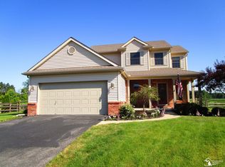 592 Tower View Ct, Temperance, MI 48182