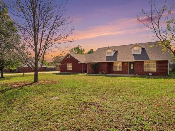 224 S Hoppy Rd, Stillwater, OK 74075