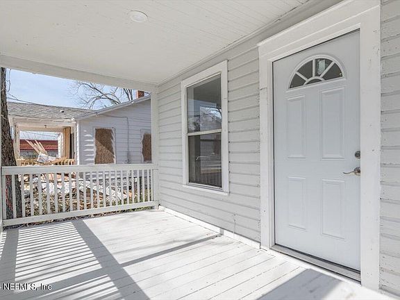 5th image of 3511 COMMONWEALTH Avenue