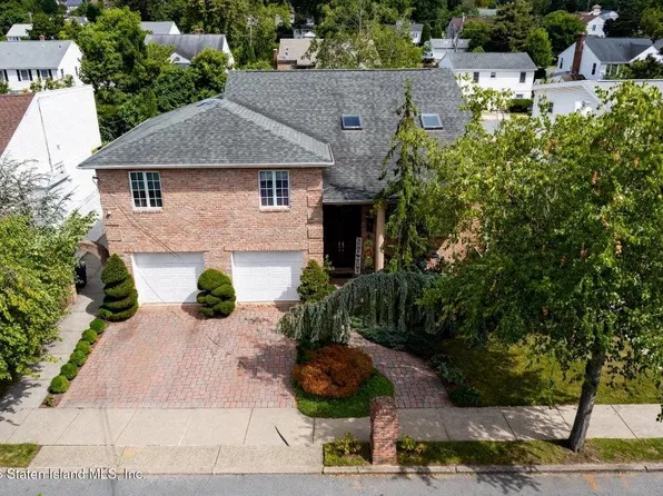 337 Thomas St, Staten Island, NY 10306