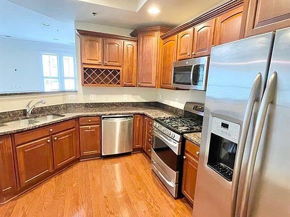 2nd image of 7064 Huntley Run Pl #102B
