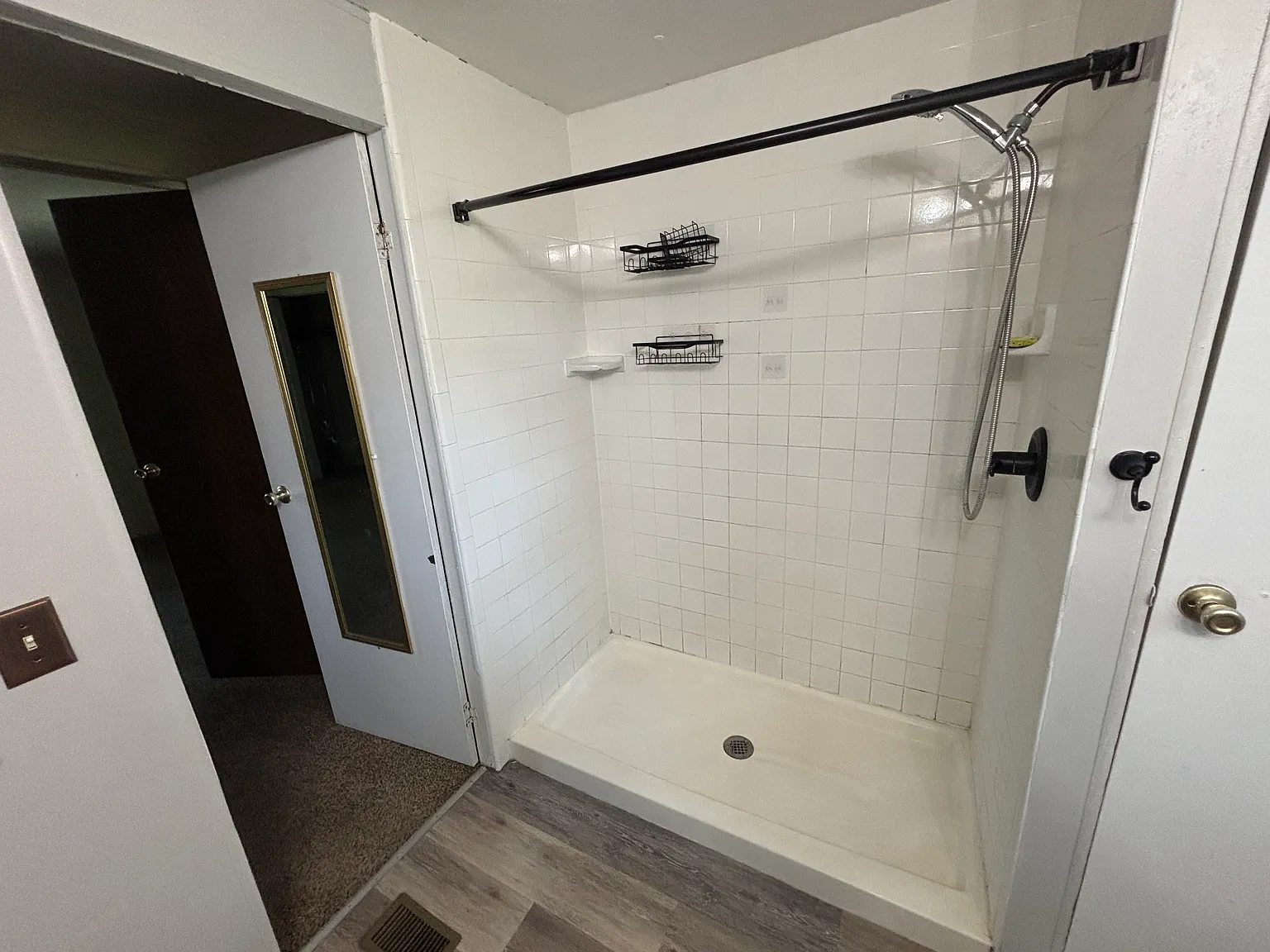 3 bed, 1040 sqft, $900 — Photo 4