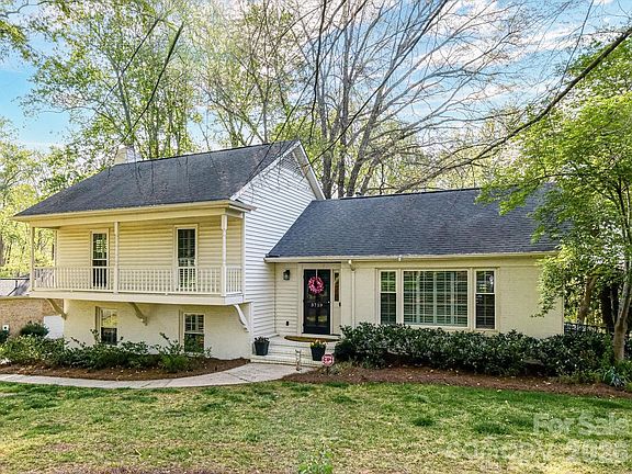 2nd image of 3719 Huckleberry Rd
