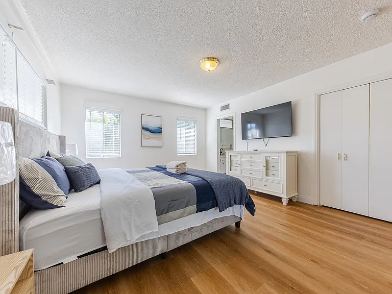 518 E La Sierra Dr — Photo 35