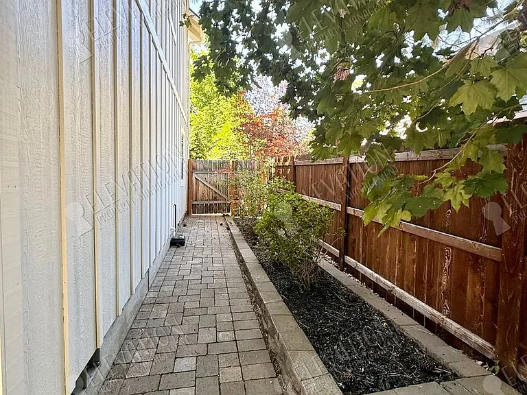 19827 Powers Rd — Photo 22