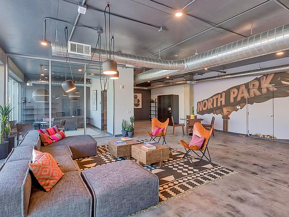 4th image of 4333 Illinois St #409