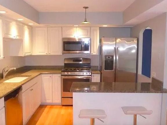 3rd image of 230 E Ontario St APT 2402