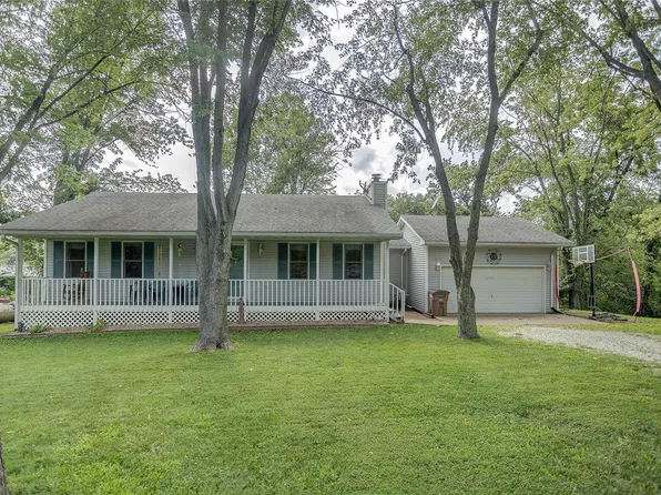 16439 Oak Bridge Rd, Brighton, IL 62012