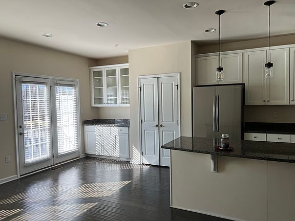 4th image of 11909 Shire Walk Trl